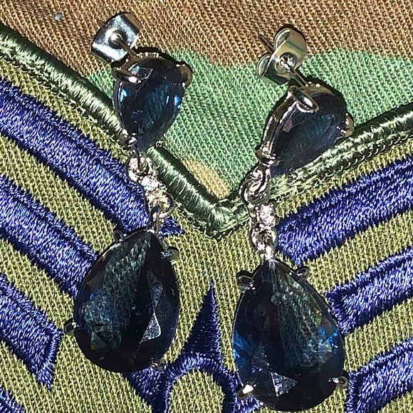 NWT/NIB OVER 12CTS Sapphire Statement Earrings - Picture 4 of 16